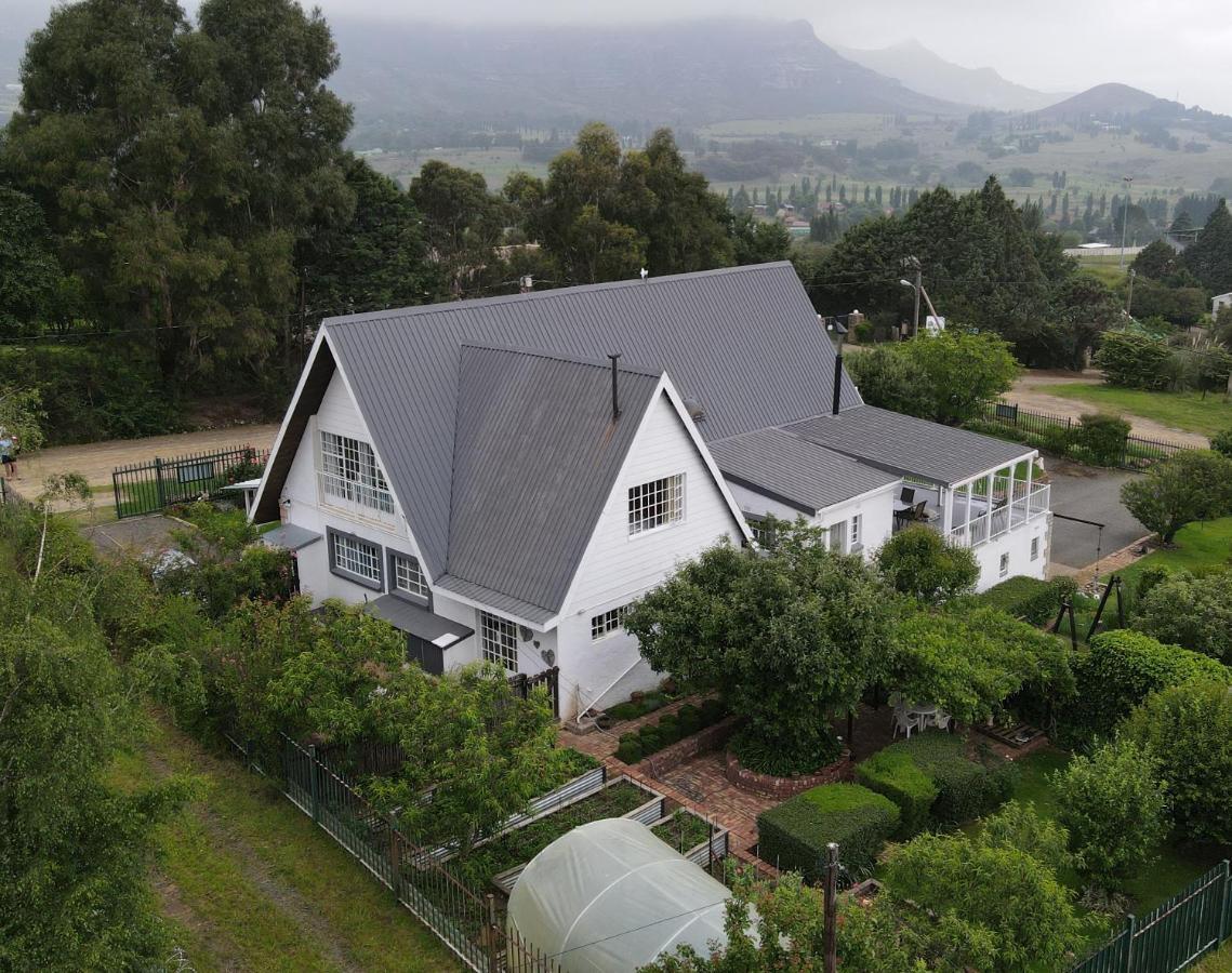Honeysuckle Clarens Hotel Kültér fotó